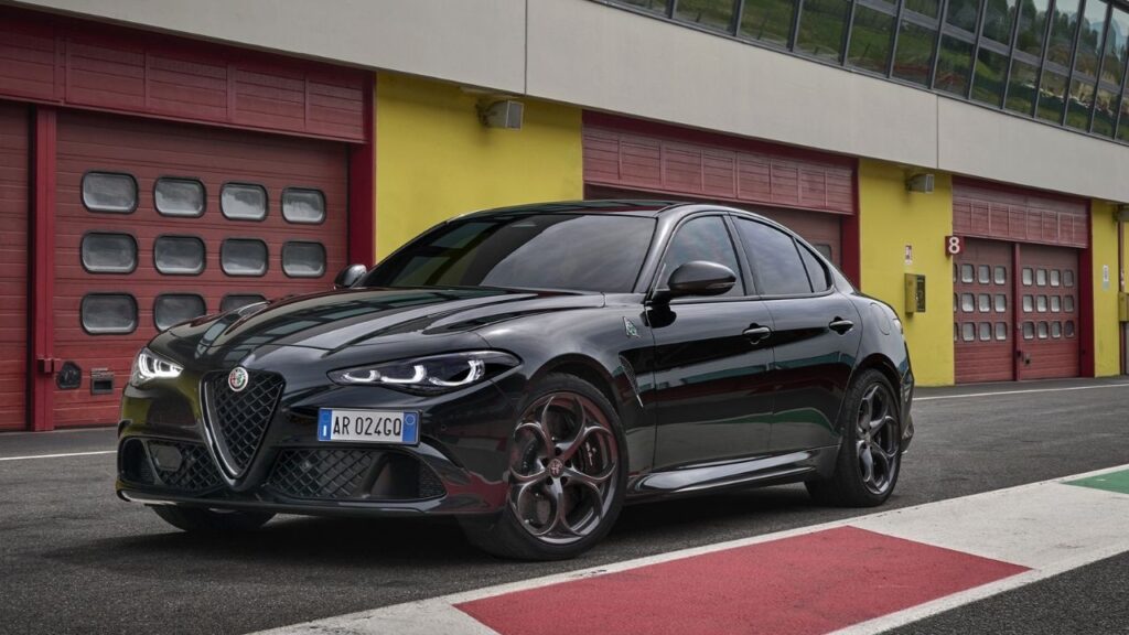 Alfa Romeo'dan Özel Seri: Giulia ve Stelvio Quadrifoglio Super Sport