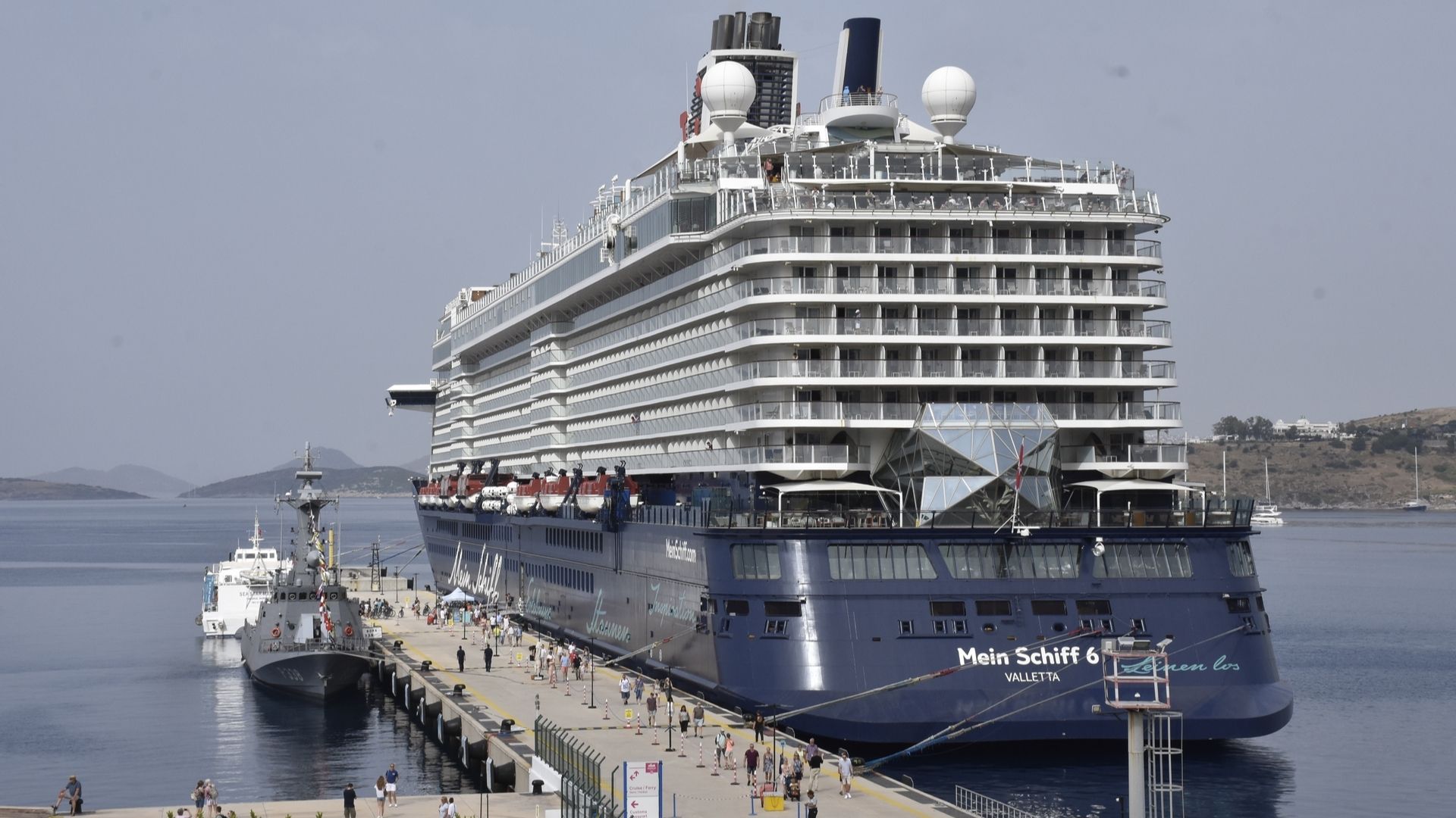 Mein Schiff 6