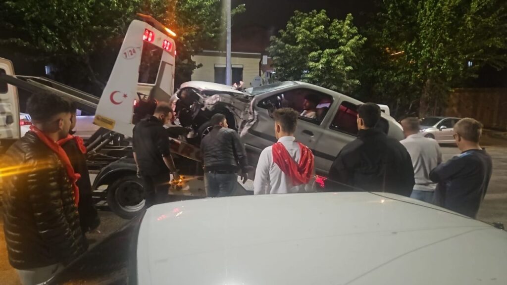 Isparta'da 155. Cadde Üzerinde Trafik kazası