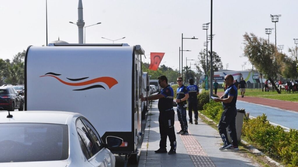 İzmir'de Karavan Sorunu Çözülüyor